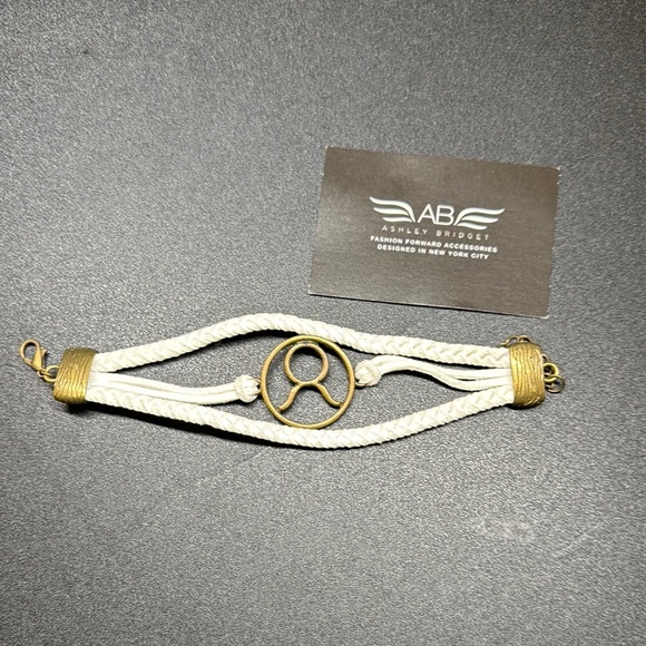 Ashley Bridget Gold and White Geometric Bracelet Taurus ♉️ - Picture 1 of 1